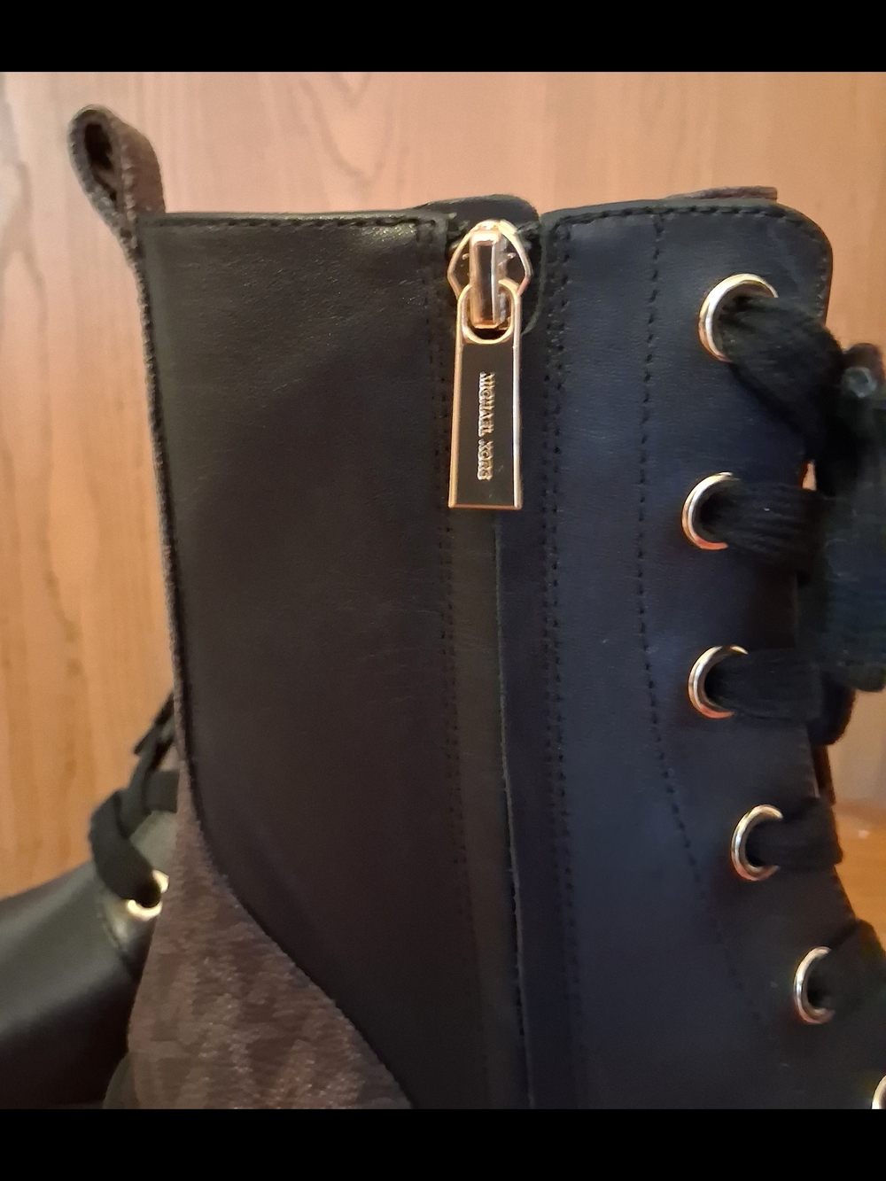 Michael Kors Black Lace-Up Platform Ankle Boots Sz 6.5 NWOT - Picture 4 of 12